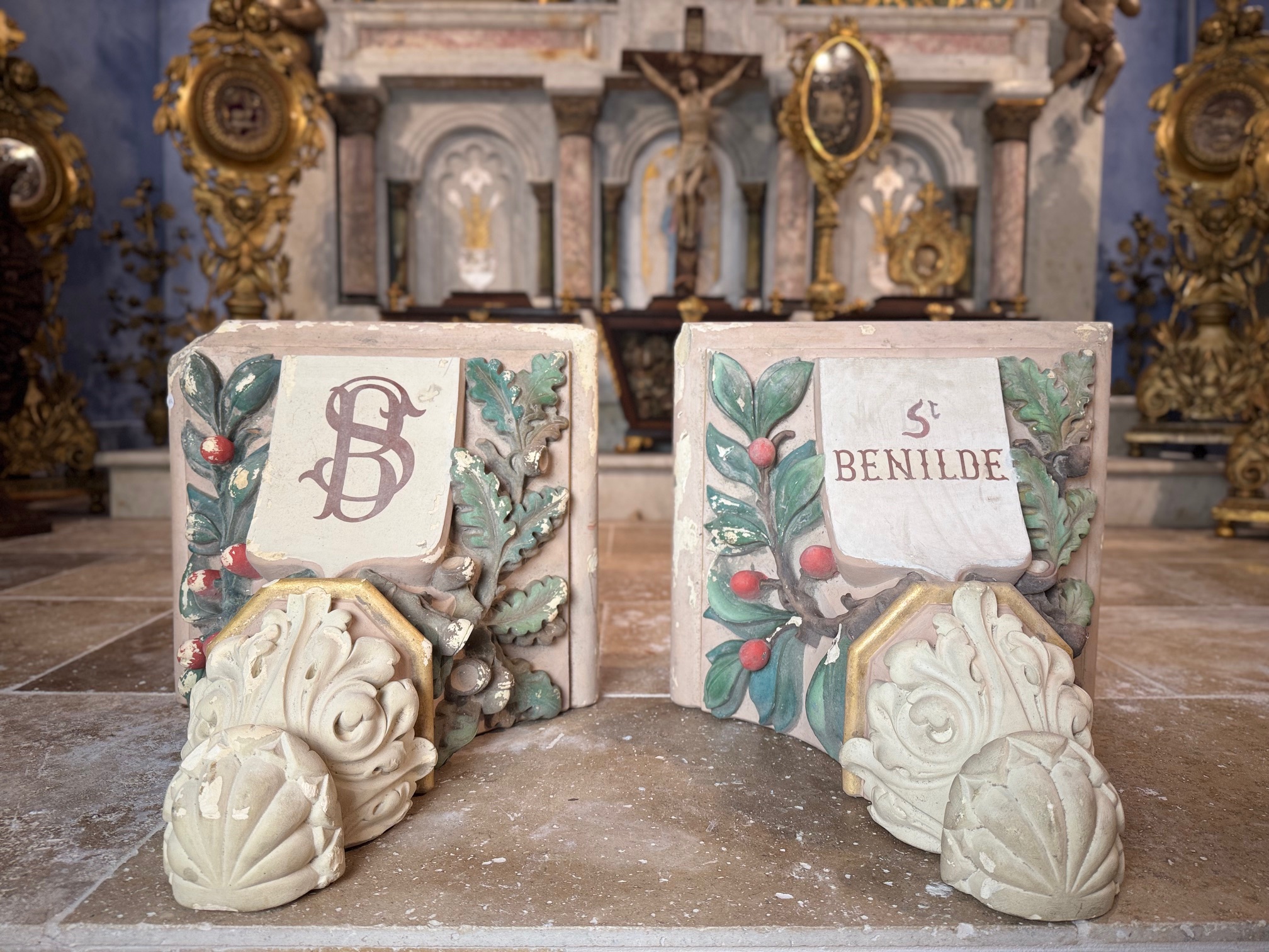Paire de consoles de chapelle - Saint Bénilde - XXe