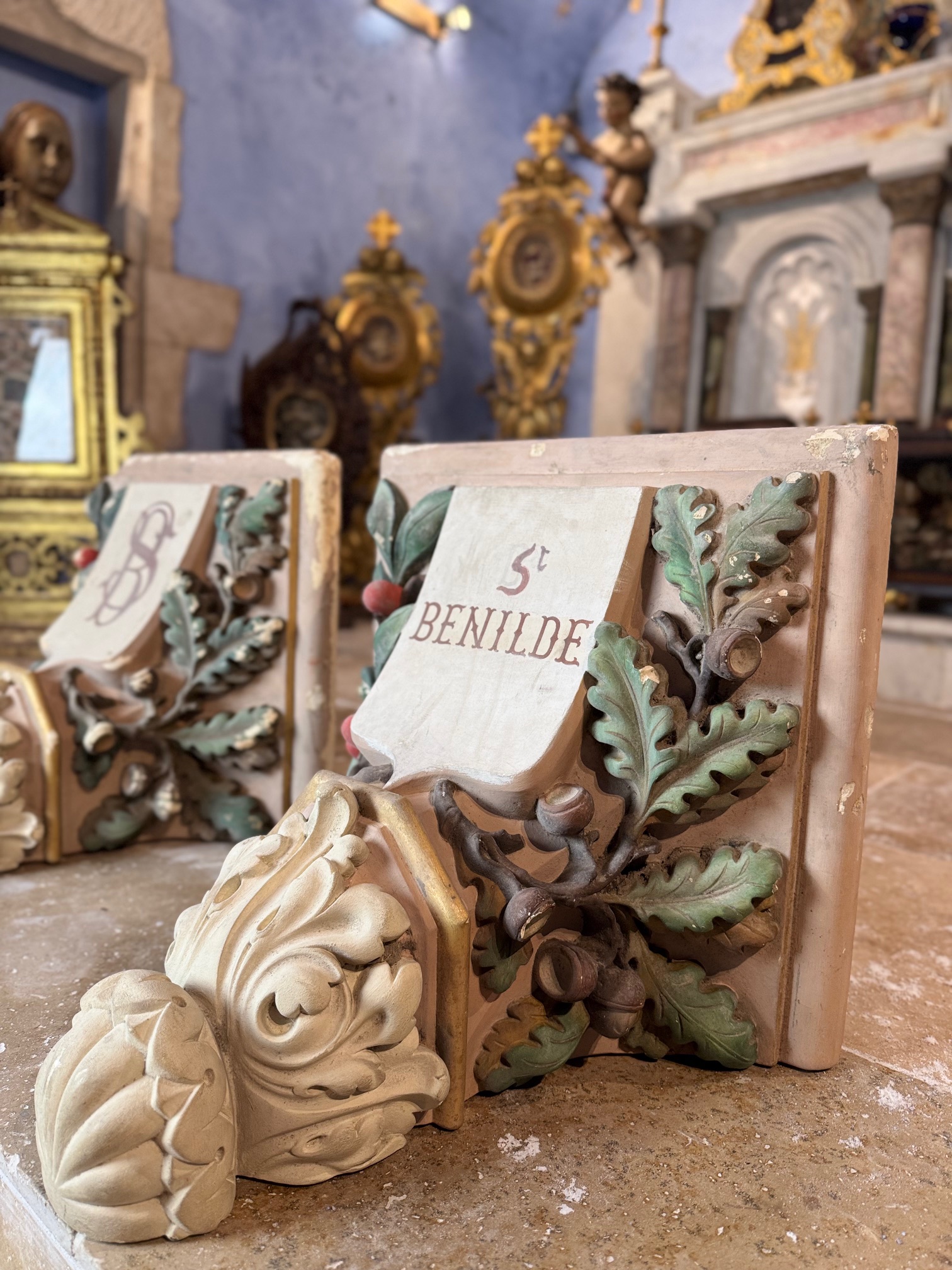 Paire de consoles de chapelle - Saint Bénilde - XXe – Image 2