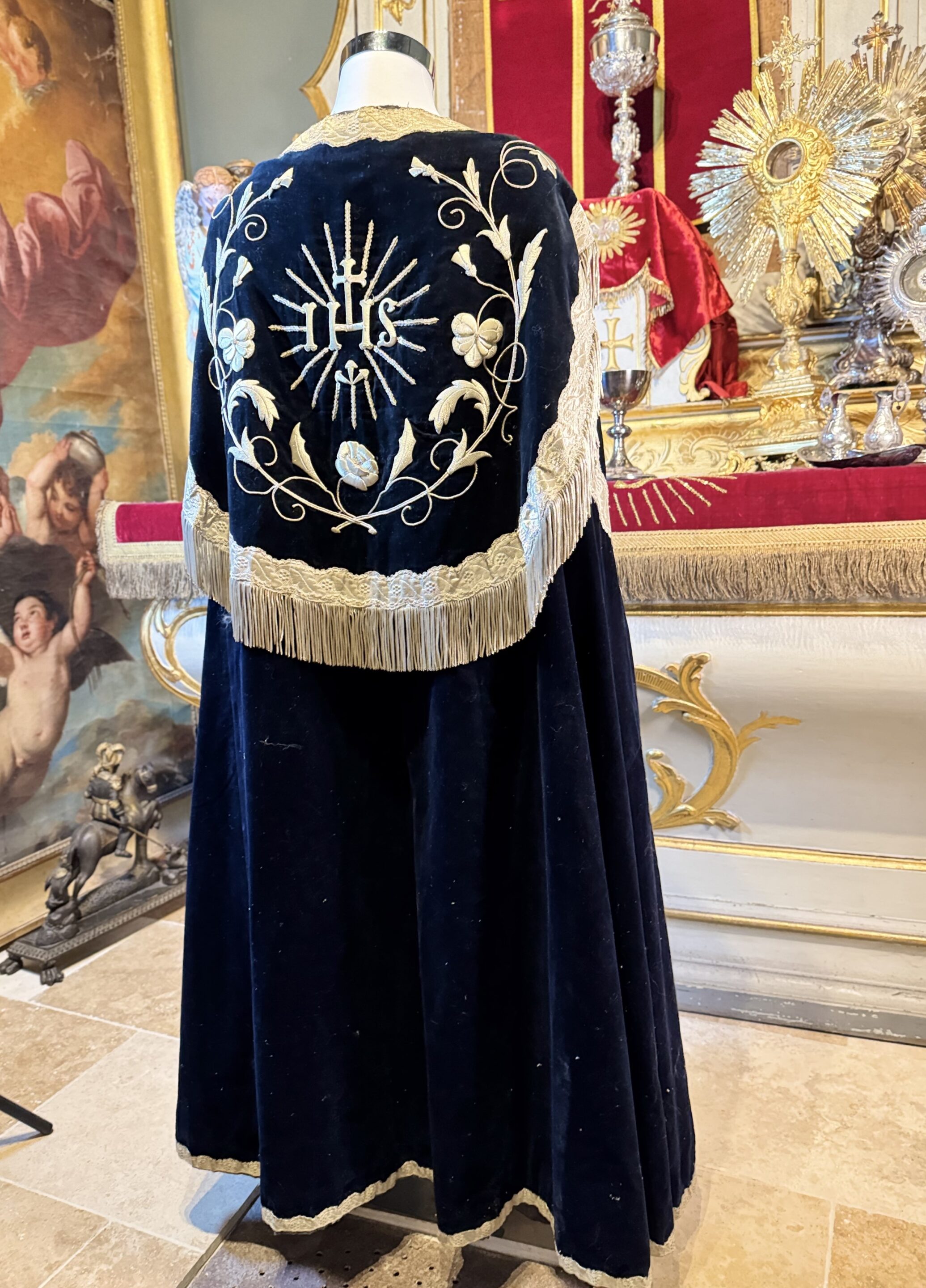 Chape Sacerdotale en velours bleu nuit - XIXe - vendue – Image 2