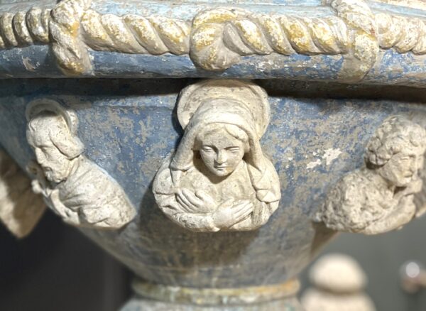 Fonts Baptismaux à riches décors - XVIe – Image 9