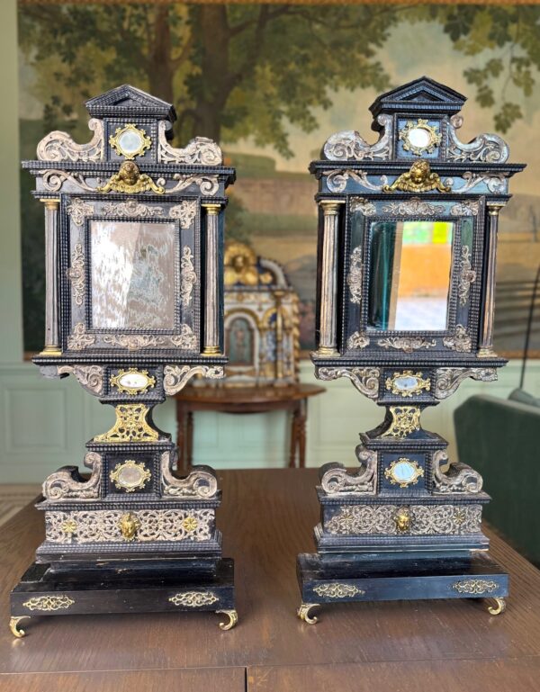 Paire d'Anciennes Monstrances Reliquaires -  fin XVIIe - Vendue