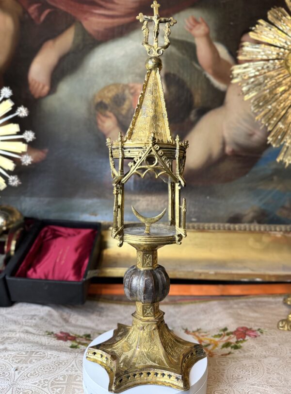 Monstrance-reliquaire Haute époque - Début XVIe - Vendue