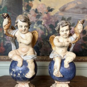Paire d'Anges Sculptés - Fin XVIIIe