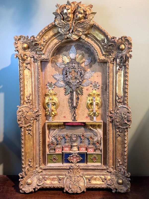 Retable Reliquaire baroque aux 27 reliques – circa 1740