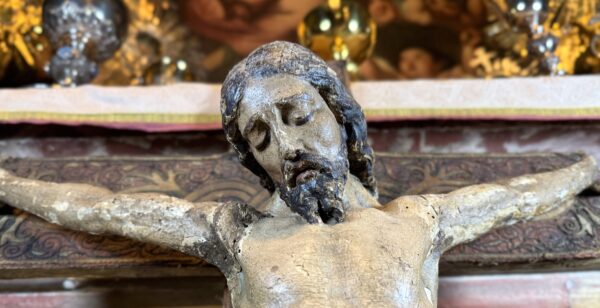 Grand Christ en bois sculpté – Fin XVIIe