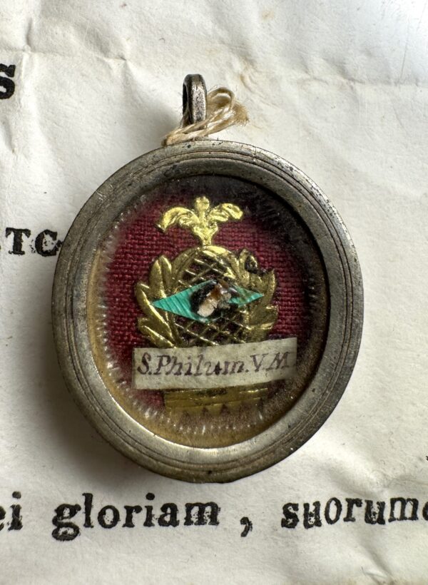 Thèque reliquaire de Sainte Philomène et son authentique - 1844 - Vendue