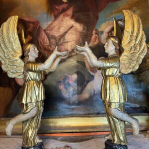 Imposante paire d’anges d’autel – XVIIIe