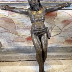 Grand Christ en bois sculpté - XVIIIe