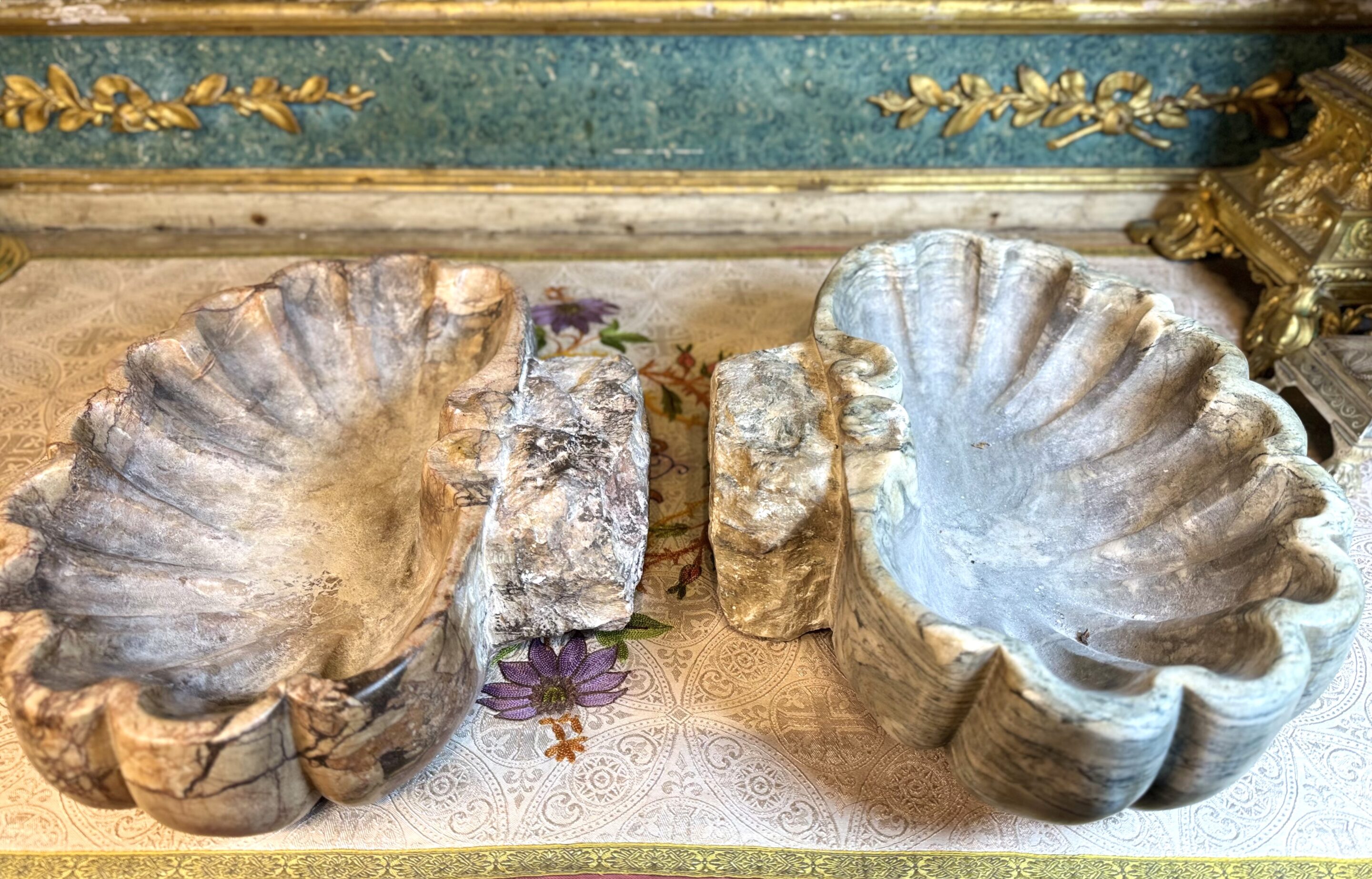 Paire de bénitiers de chapelle – XVIIIe – Image 2