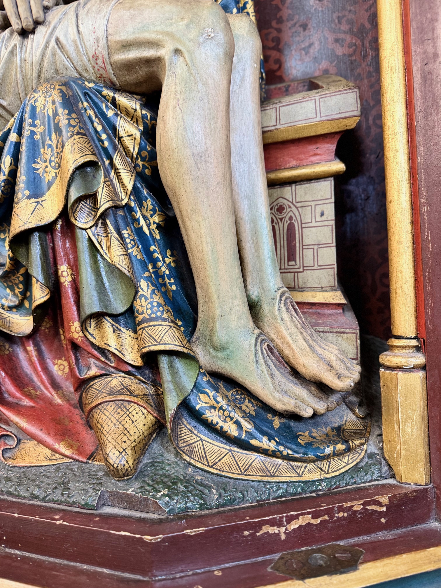 Imposante Pieta en bois dans un retable - circa 1890 – Image 2