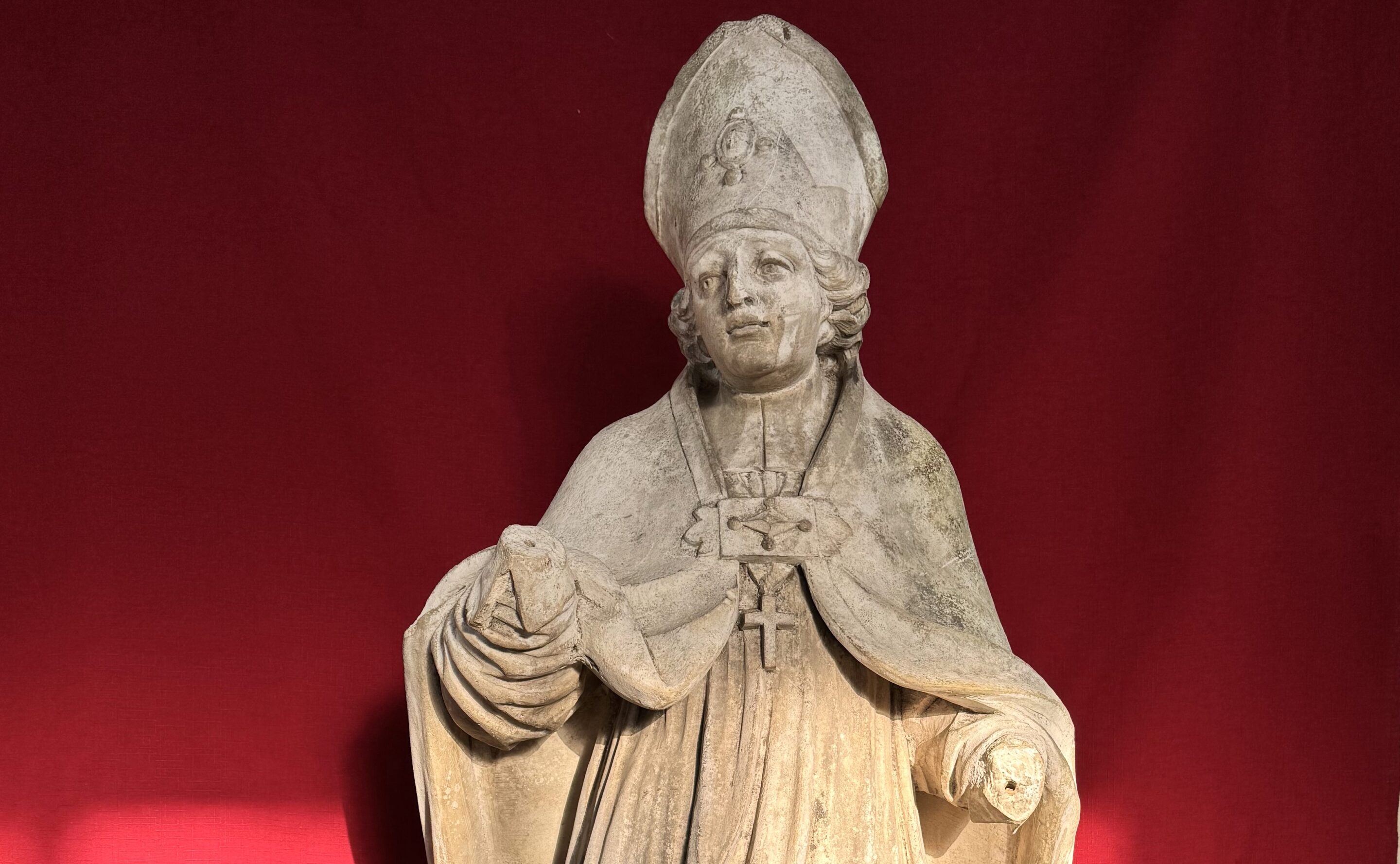 Grande statue de Saint Nicolas en pierre blanche - XVIIIe – Image 3