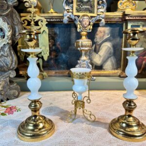 Lampe de sanctuaire et deux chandeliers - XIXe