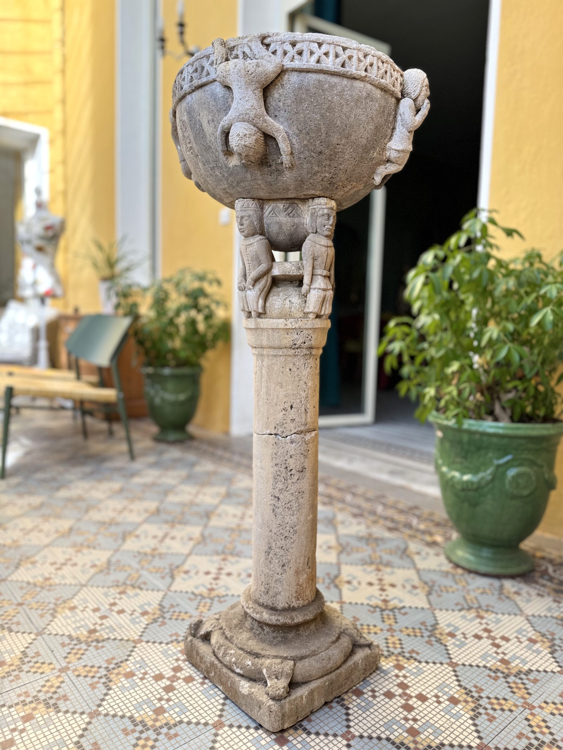 Bénitier "alchimique" - XIXe