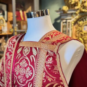 Chasuble et étole rouge et or - XXe