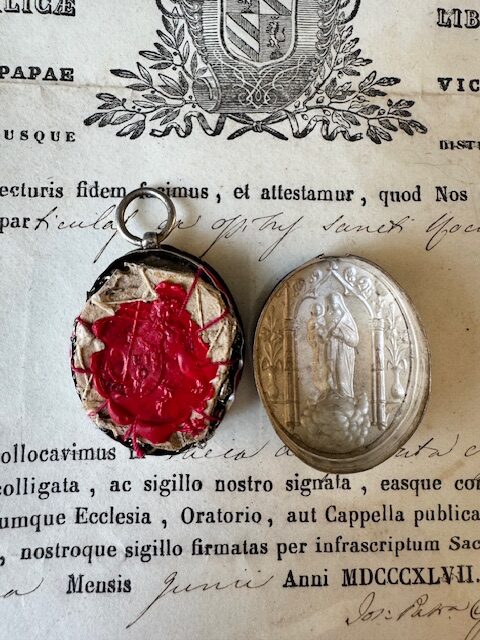 Thèque reliquaire de Saint Roch avec authentique de 1847 - vendue – Image 3