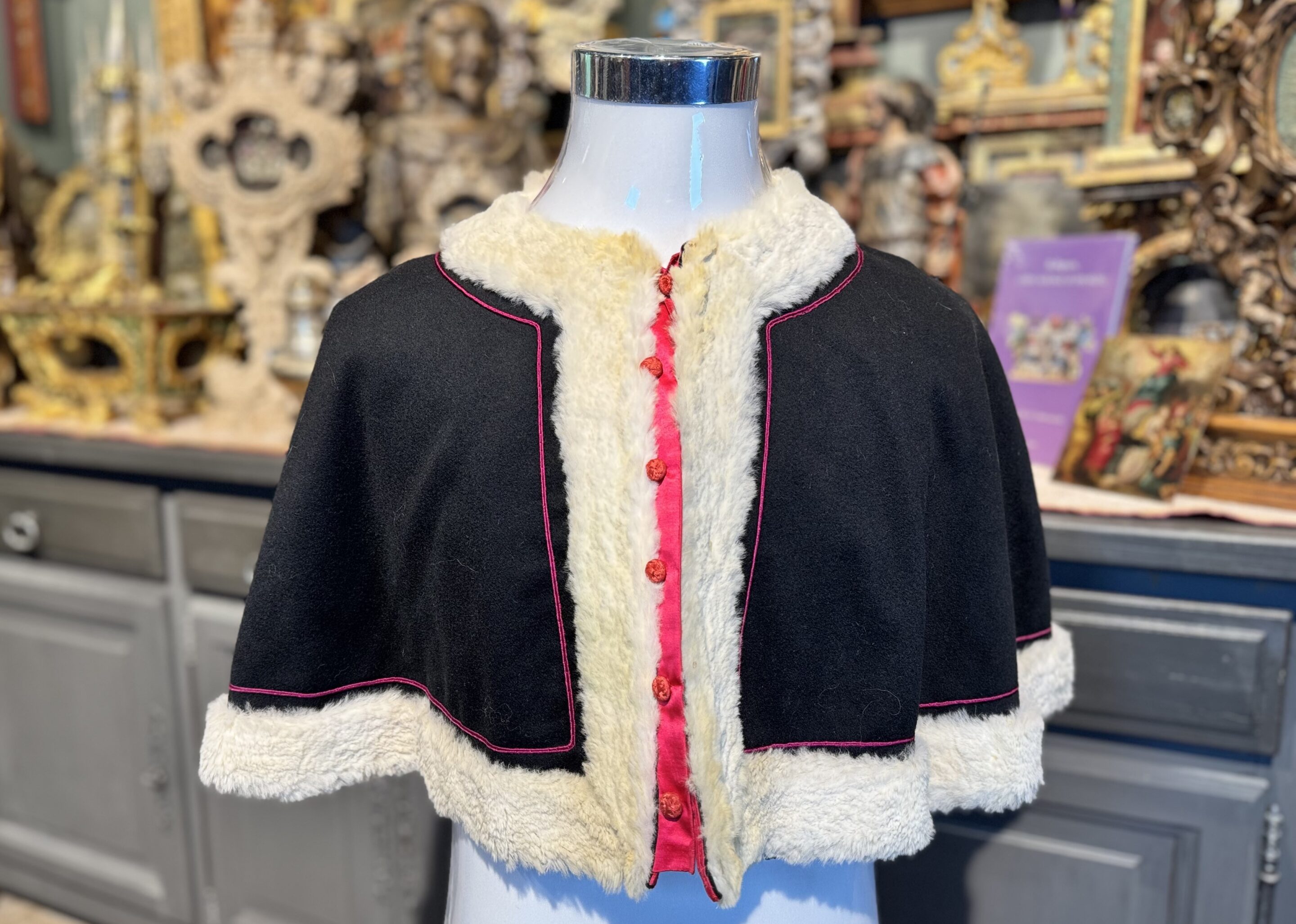 Mozette ou Camail et barrette de chanoine - début XXe