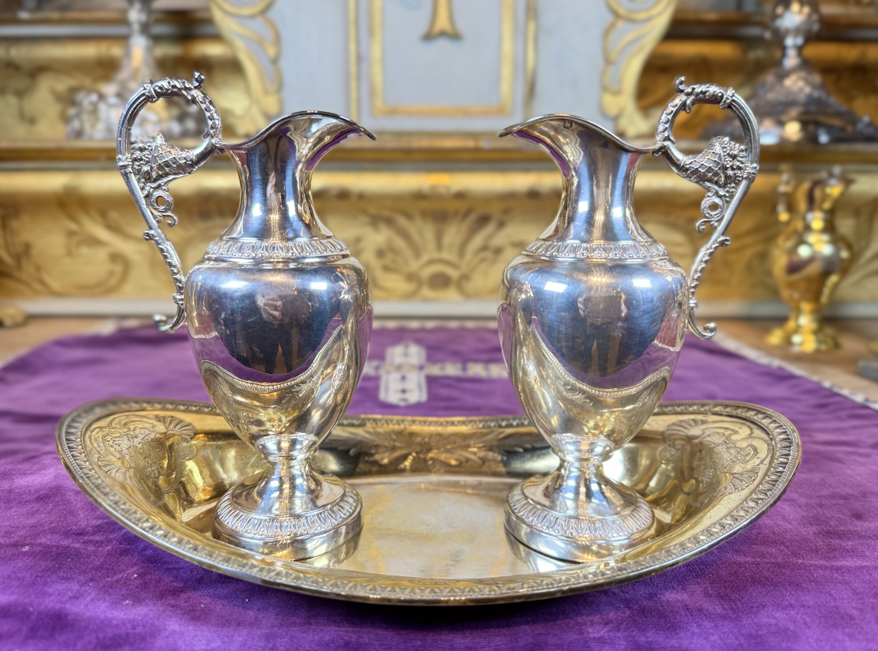 Burettes d’église et lavabo - argent massif - XIXe