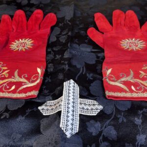 Paire de gants épiscopaux de Monseigneur Fornesa - XXe